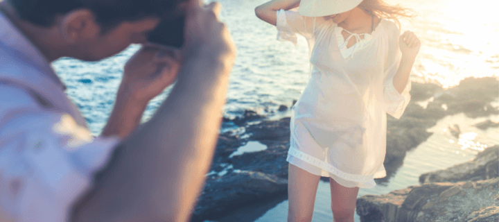 マッチングアプリの写真で「友達がいないから自分がいる写真がない」「写真を撮ってくれる友達がいない」という悩みは珍しくない
